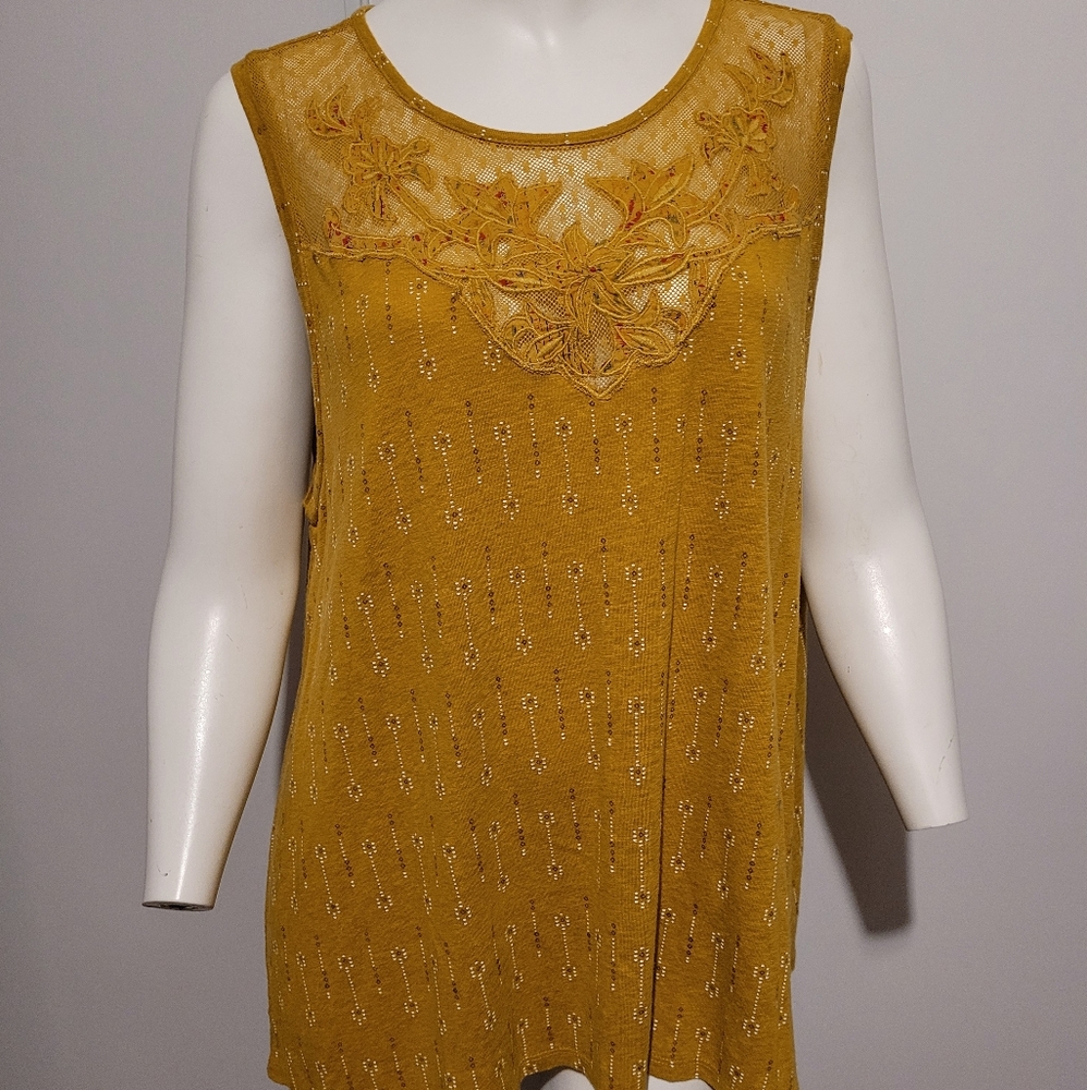 Beautiful Lucky Brand Tank
